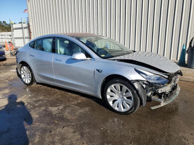 Photo 3 VIN: 5YJ3E1EA3JF008750 - TESLA MODEL 3 