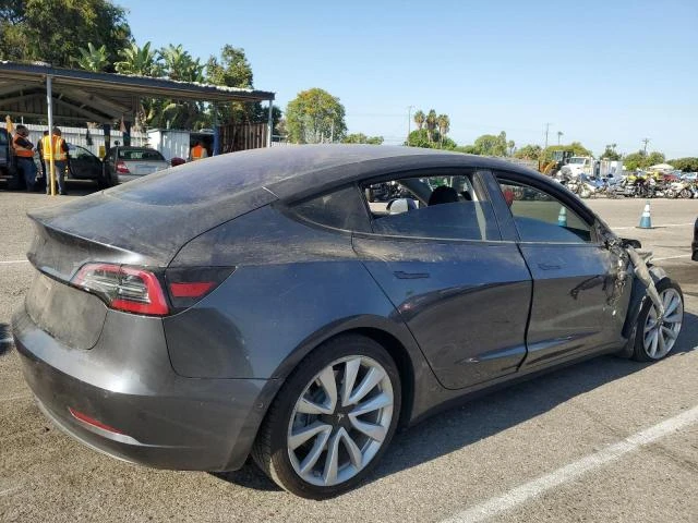 Photo 2 VIN: 5YJ3E1EA3JF011986 - TESLA MODEL 3 