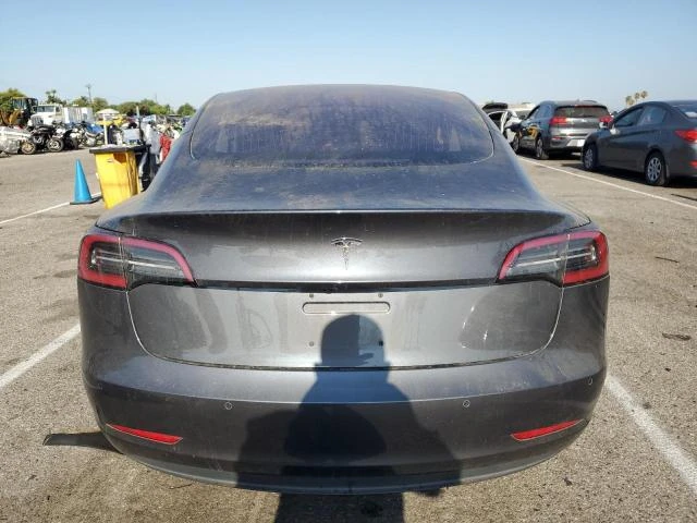 Photo 5 VIN: 5YJ3E1EA3JF011986 - TESLA MODEL 3 