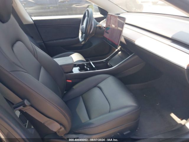 Photo 4 VIN: 5YJ3E1EA3JF024057 - TESLA MODEL 3 