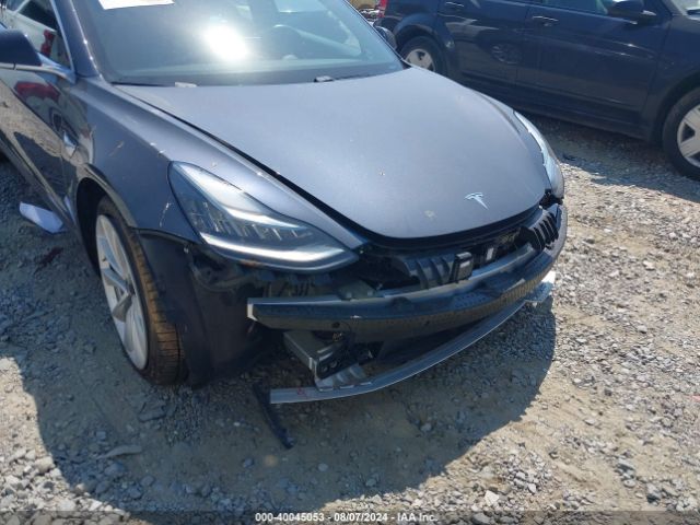 Photo 5 VIN: 5YJ3E1EA3JF024057 - TESLA MODEL 3 