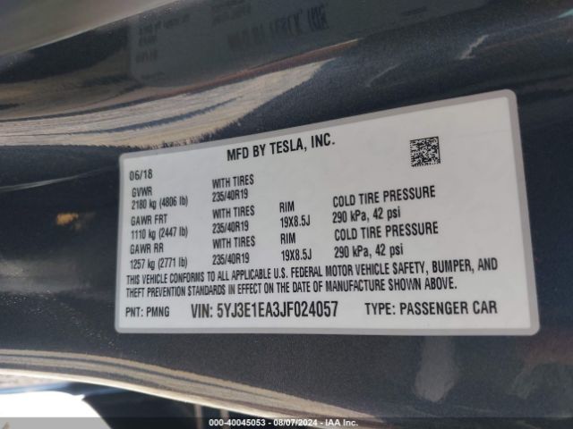 Photo 8 VIN: 5YJ3E1EA3JF024057 - TESLA MODEL 3 