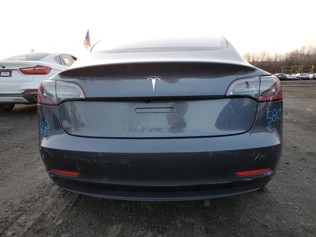 Photo 5 VIN: 5YJ3E1EA3JF033261 - TESLA MODEL 3 