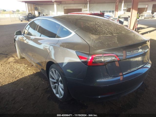 Photo 2 VIN: 5YJ3E1EA3JF047497 - TESLA MODEL 3 