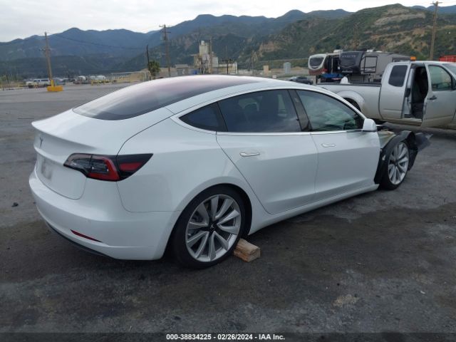 Photo 3 VIN: 5YJ3E1EA3JF047516 - TESLA MODEL 3 