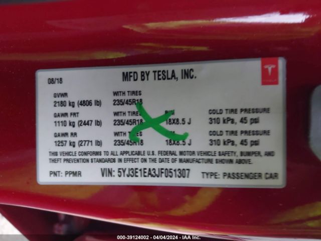 Photo 8 VIN: 5YJ3E1EA3JF051307 - TESLA MODEL 3 