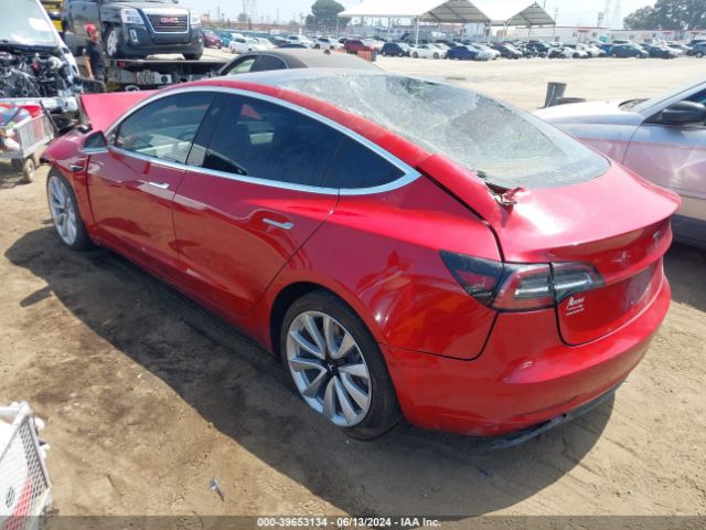 Photo 2 VIN: 5YJ3E1EA3JF061500 - TESLA MODEL 3 