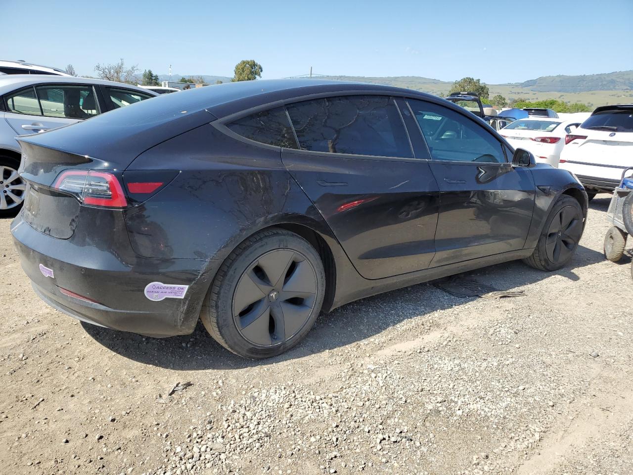 Photo 2 VIN: 5YJ3E1EA3JF095534 - TESLA MODEL 3 