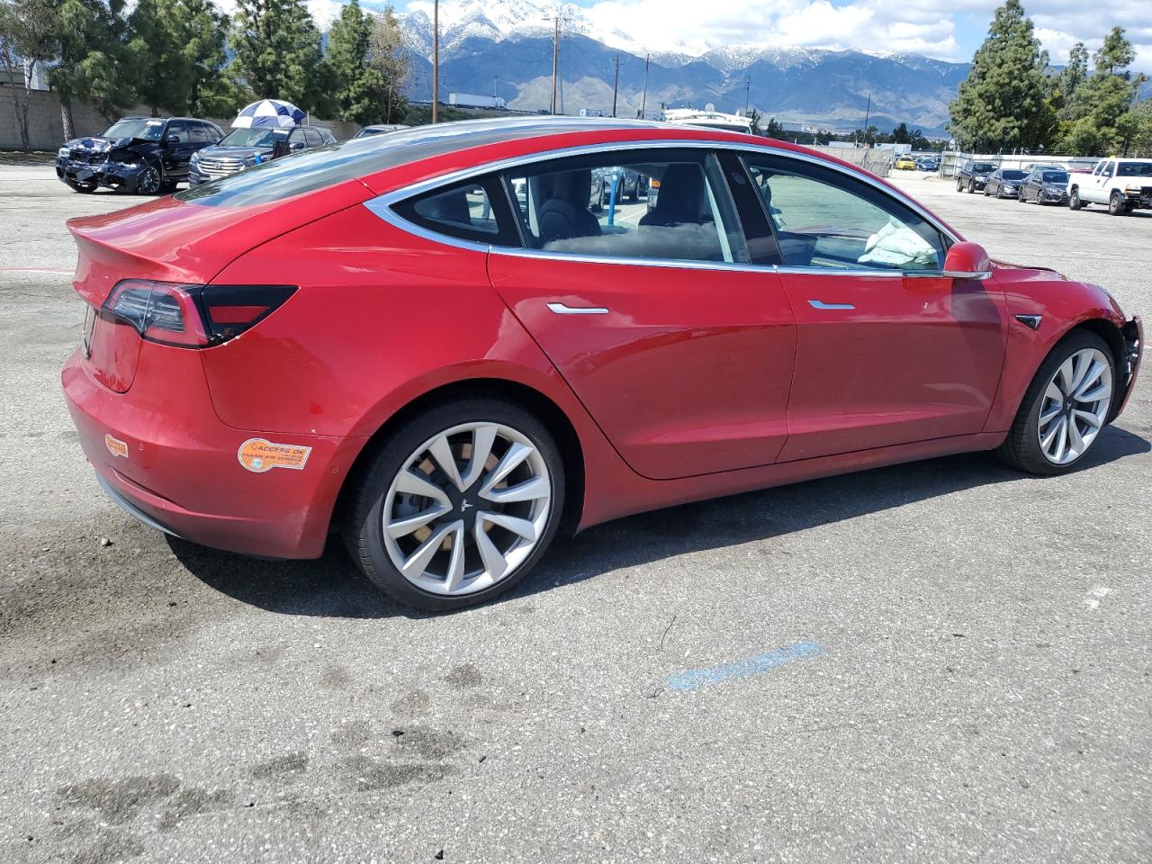 Photo 2 VIN: 5YJ3E1EA3JF102921 - TESLA MODEL 3 