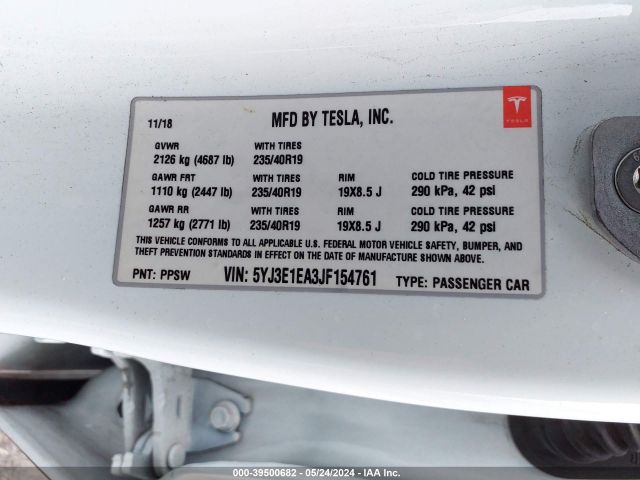 Photo 8 VIN: 5YJ3E1EA3JF154761 - TESLA MODEL 3 