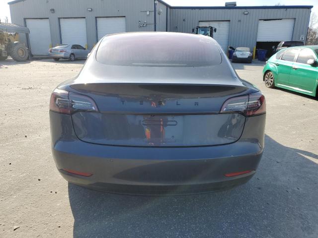 Photo 5 VIN: 5YJ3E1EA3JF154937 - TESLA MODEL 3 