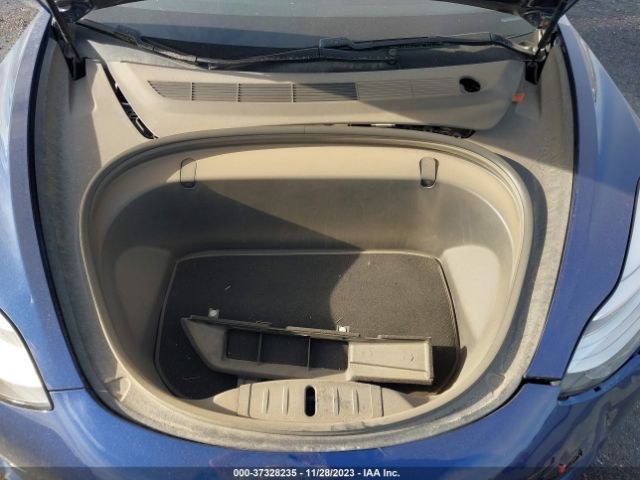 Photo 9 VIN: 5YJ3E1EA3JF160673 - TESLA MODEL 3 