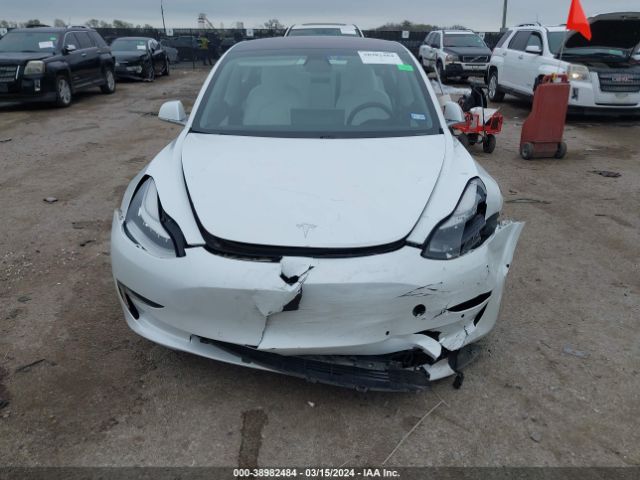 Photo 5 VIN: 5YJ3E1EA3JF169616 - TESLA MODEL 3 