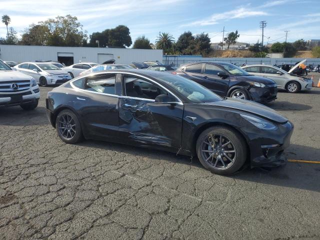 Photo 3 VIN: 5YJ3E1EA3JF172130 - TESLA MODEL 3 