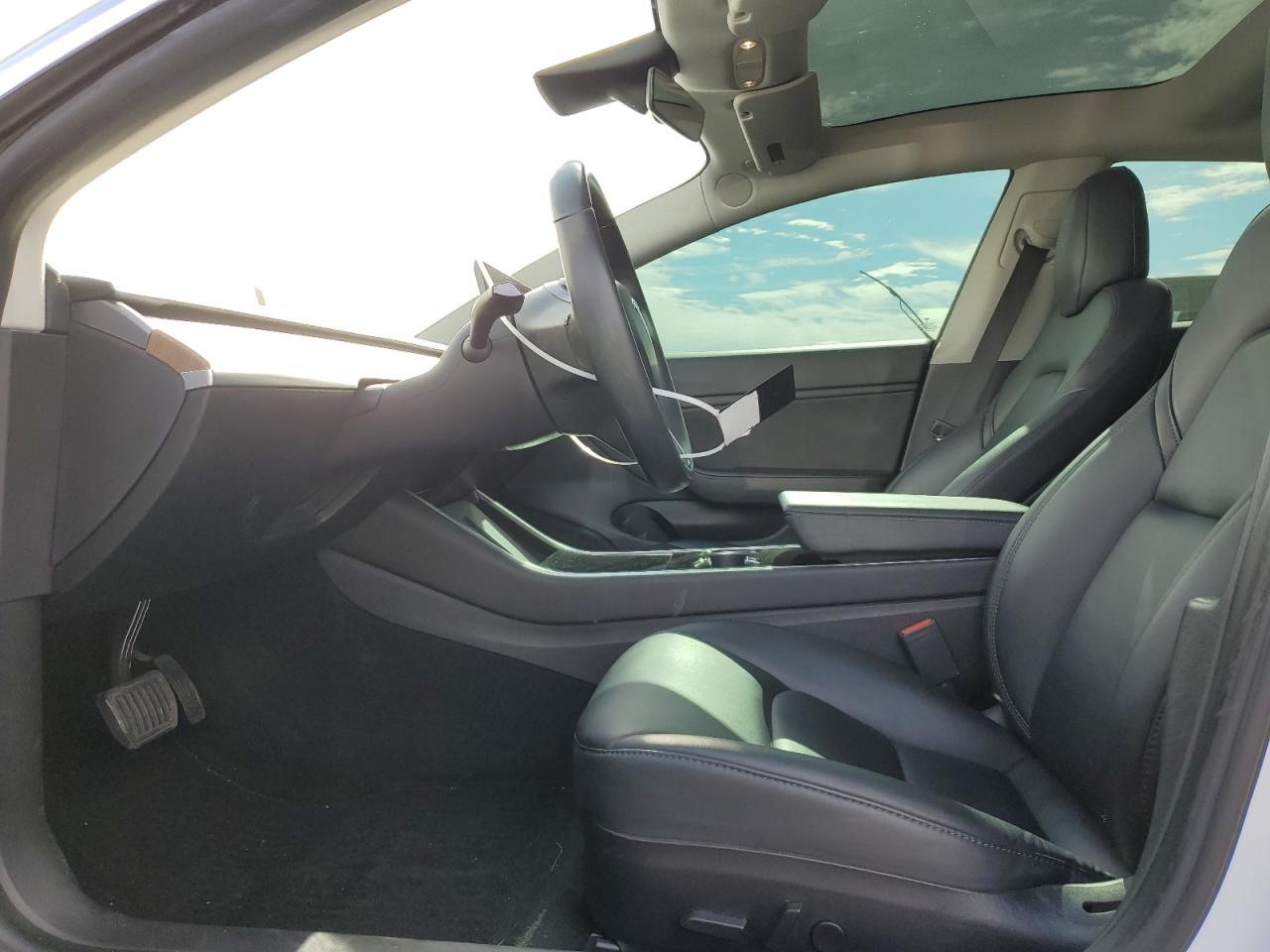 Photo 6 VIN: 5YJ3E1EA3KF300030 - TESLA MODEL 3 