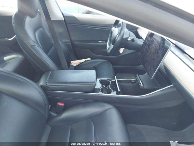 Photo 4 VIN: 5YJ3E1EA3KF304546 - TESLA MODEL 3 