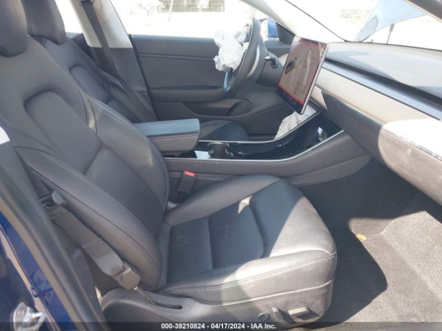 Photo 4 VIN: 5YJ3E1EA3KF396760 - TESLA MODEL 3 