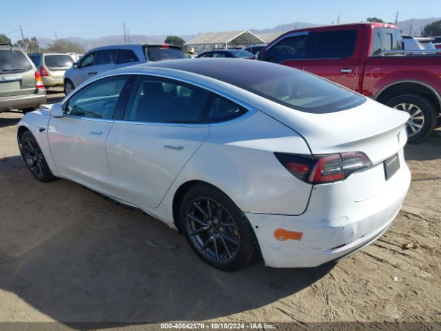 Photo 2 VIN: 5YJ3E1EA3KF425125 - TESLA MODEL 3 