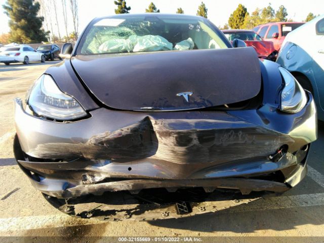 Photo 5 VIN: 5YJ3E1EA3KF475975 - TESLA MODEL 3 