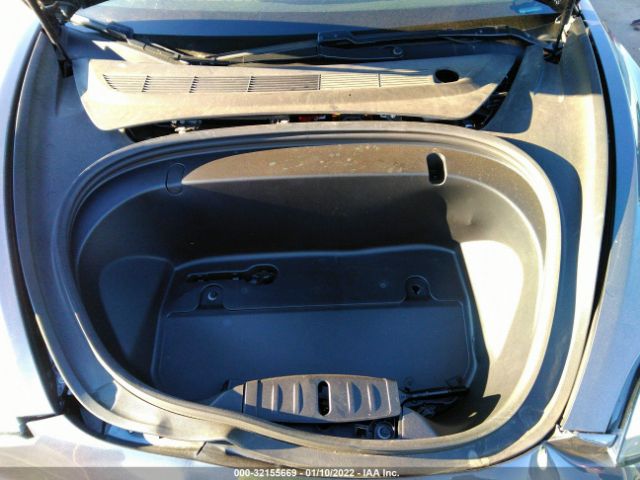 Photo 9 VIN: 5YJ3E1EA3KF475975 - TESLA MODEL 3 