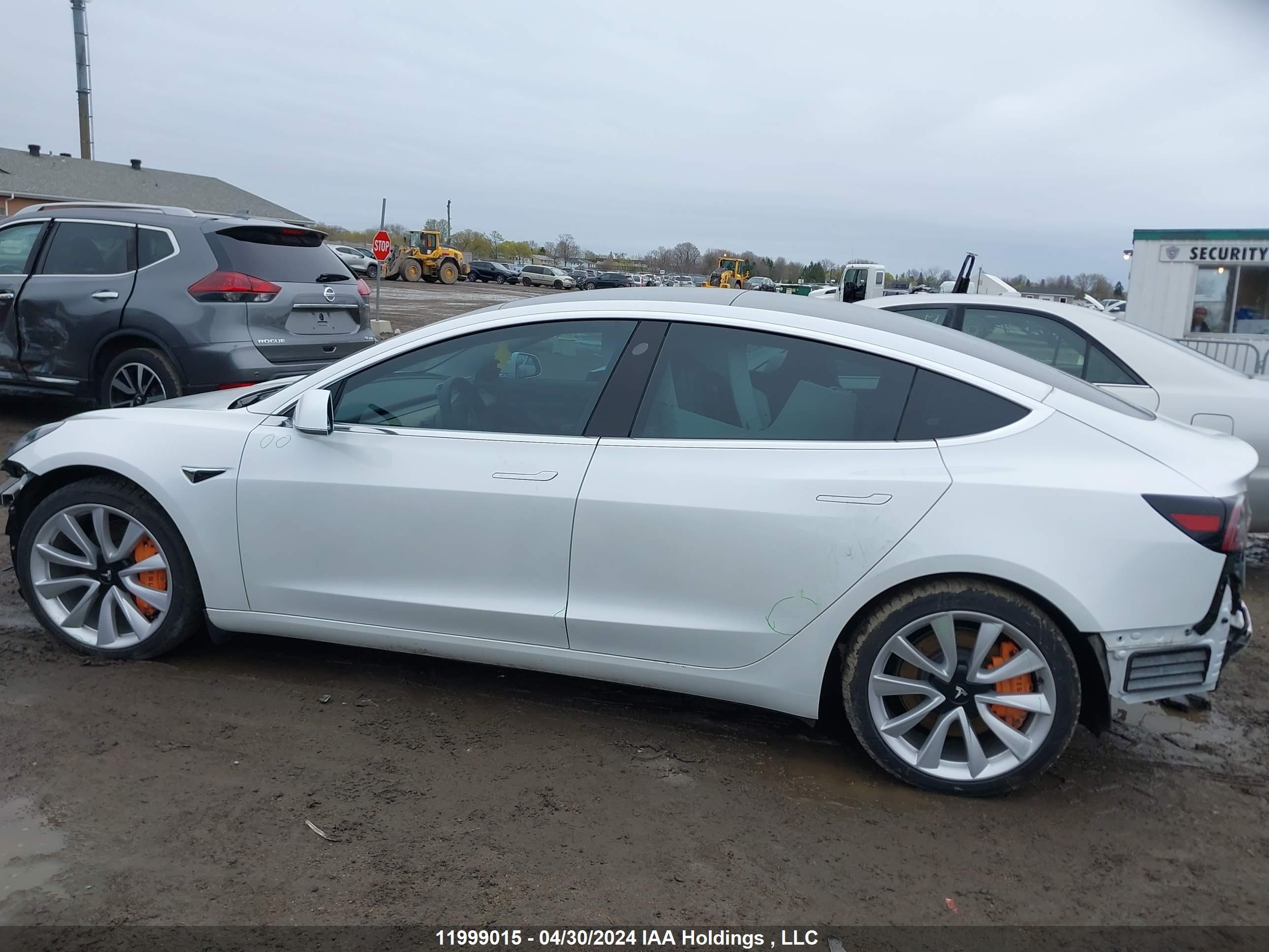 Photo 14 VIN: 5YJ3E1EA3LF780197 - TESLA MODEL 3 