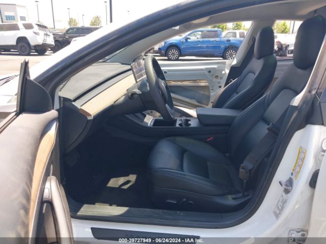 Photo 4 VIN: 5YJ3E1EA3MF088586 - TESLA MODEL 3 