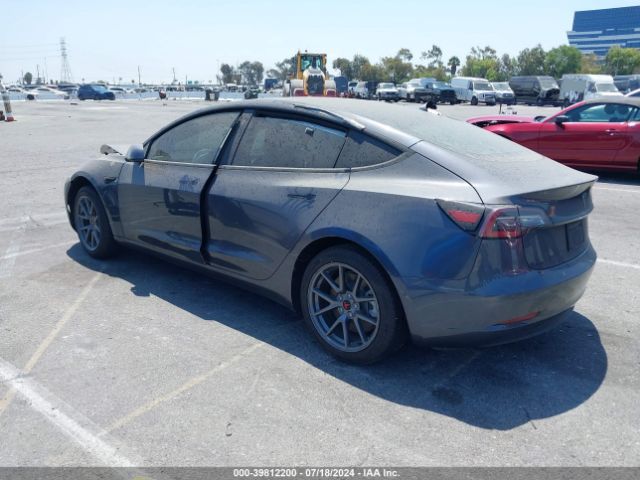 Photo 2 VIN: 5YJ3E1EA3MF877756 - TESLA MODEL 3 