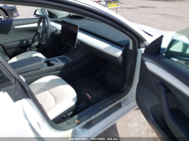 Photo 4 VIN: 5YJ3E1EA3NF198751 - TESLA MODEL 3 