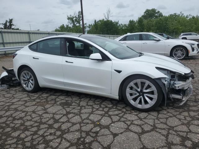 Photo 3 VIN: 5YJ3E1EA3NF303823 - TESLA MODEL 3 