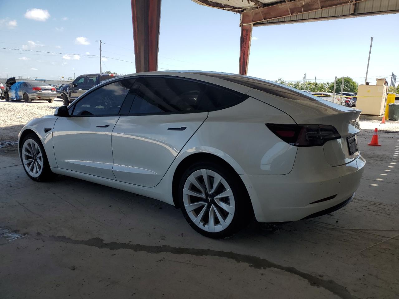 Photo 1 VIN: 5YJ3E1EA3NF325952 - TESLA MODEL 3 