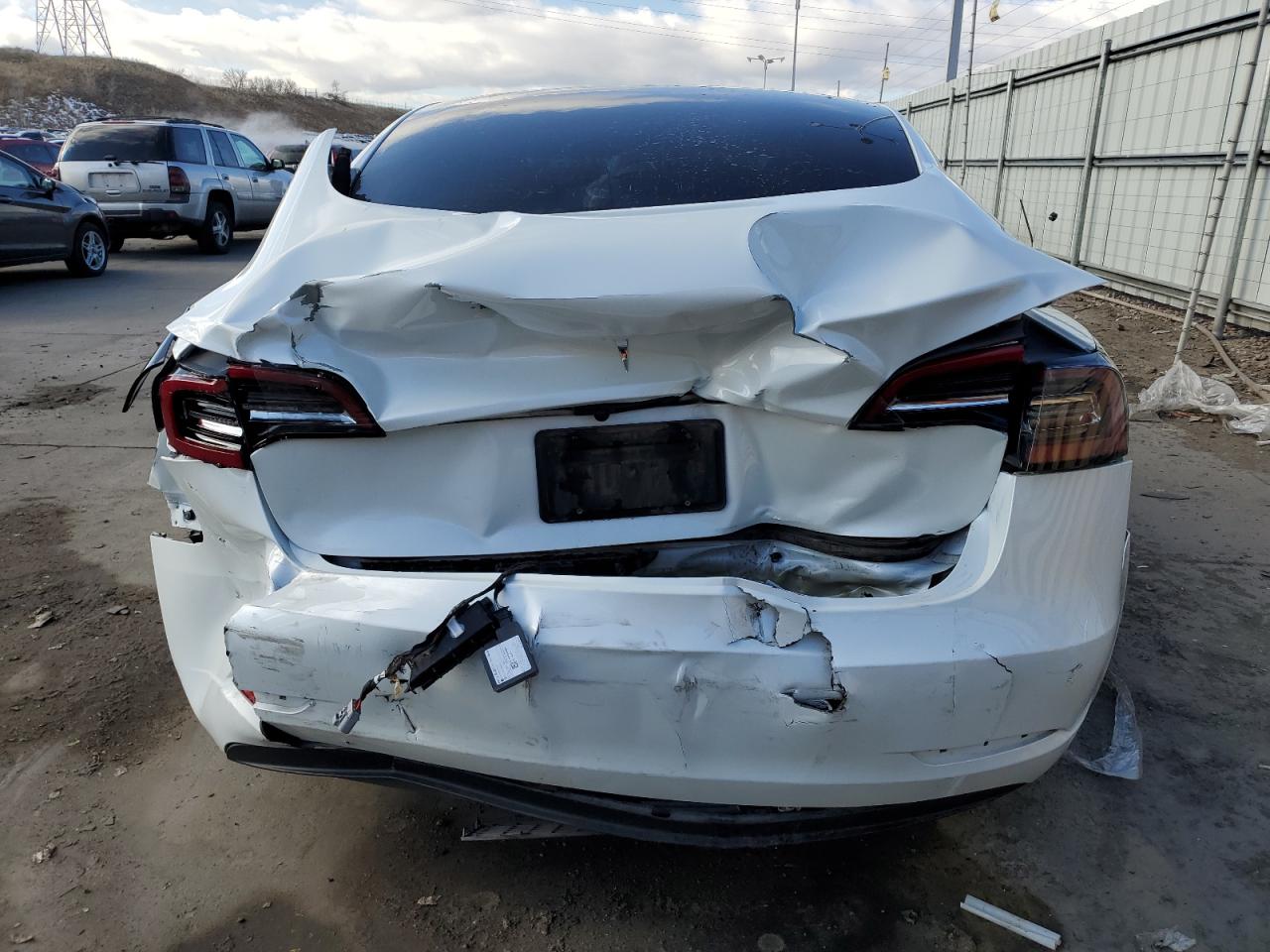 Photo 5 VIN: 5YJ3E1EA3PF383711 - TESLA MODEL 3 