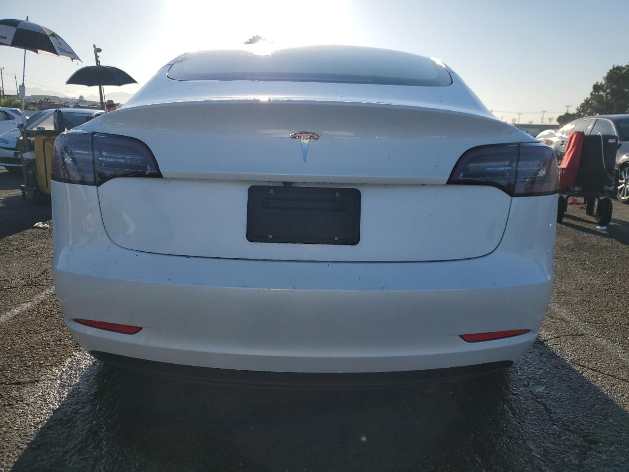 Photo 5 VIN: 5YJ3E1EA3PF409174 - TESLA MODEL 3 