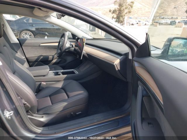 Photo 4 VIN: 5YJ3E1EA3PF414536 - TESLA MODEL 3 