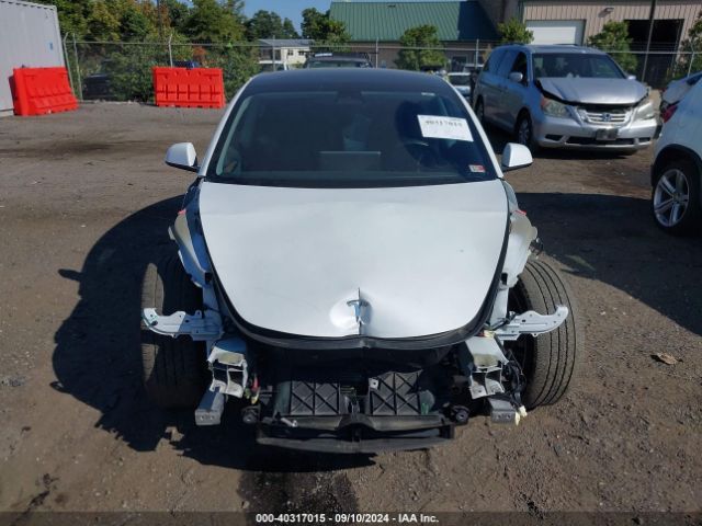 Photo 5 VIN: 5YJ3E1EA3PF429621 - TESLA MODEL 3 