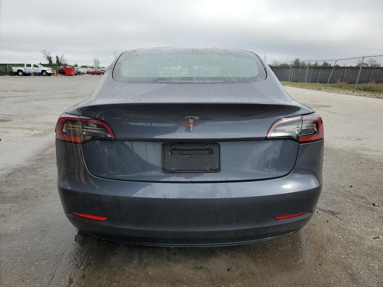 Photo 5 VIN: 5YJ3E1EA3PF447262 - TESLA MODEL 3 