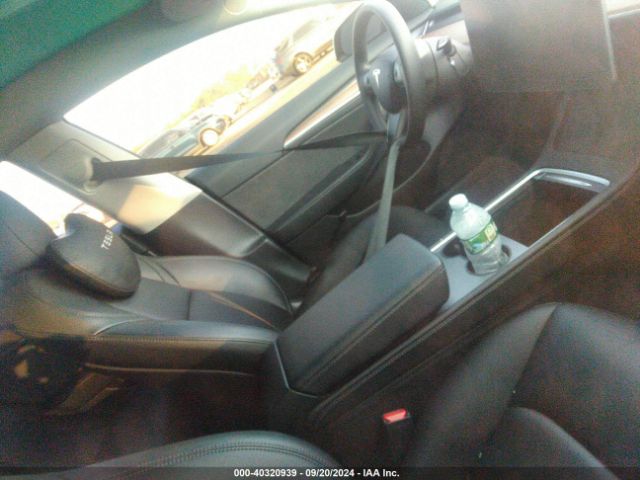 Photo 4 VIN: 5YJ3E1EA3PF449187 - TESLA MODEL 3 