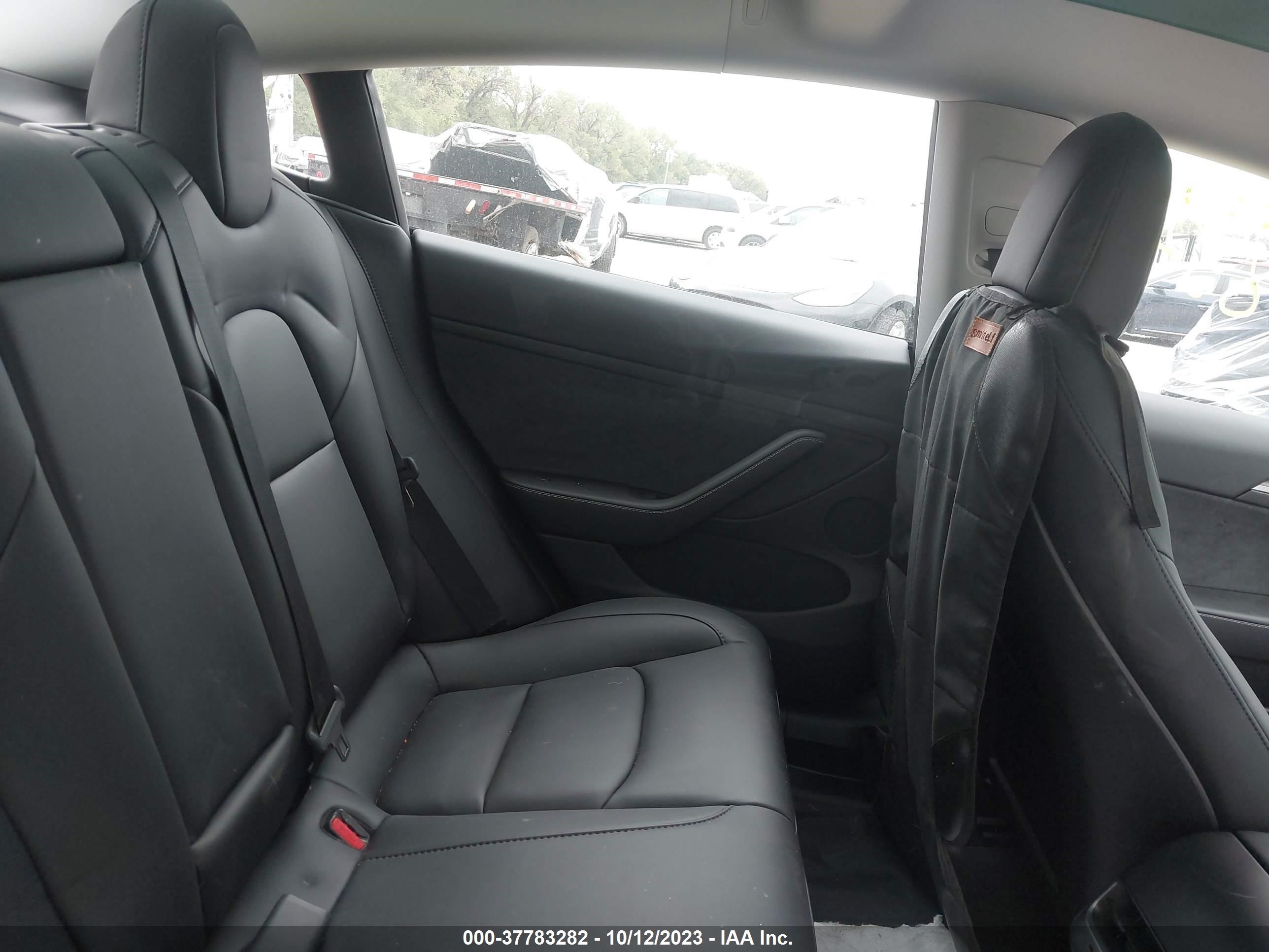 Photo 6 VIN: 5YJ3E1EA3PF464854 - TESLA MODEL 3 