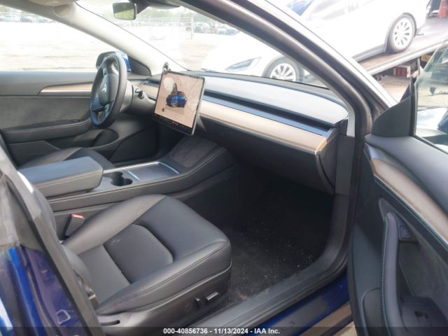 Photo 4 VIN: 5YJ3E1EA3PF556403 - TESLA MODEL 3 