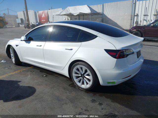 Photo 2 VIN: 5YJ3E1EA3PF564906 - TESLA MODEL 3 