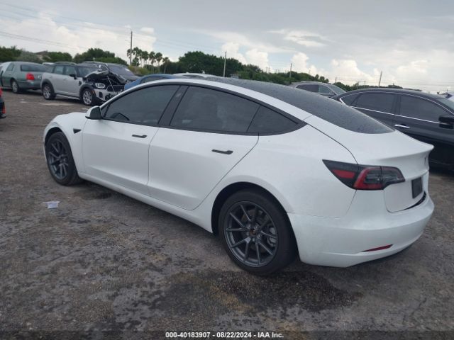 Photo 2 VIN: 5YJ3E1EA3PF573573 - TESLA MODEL 3 