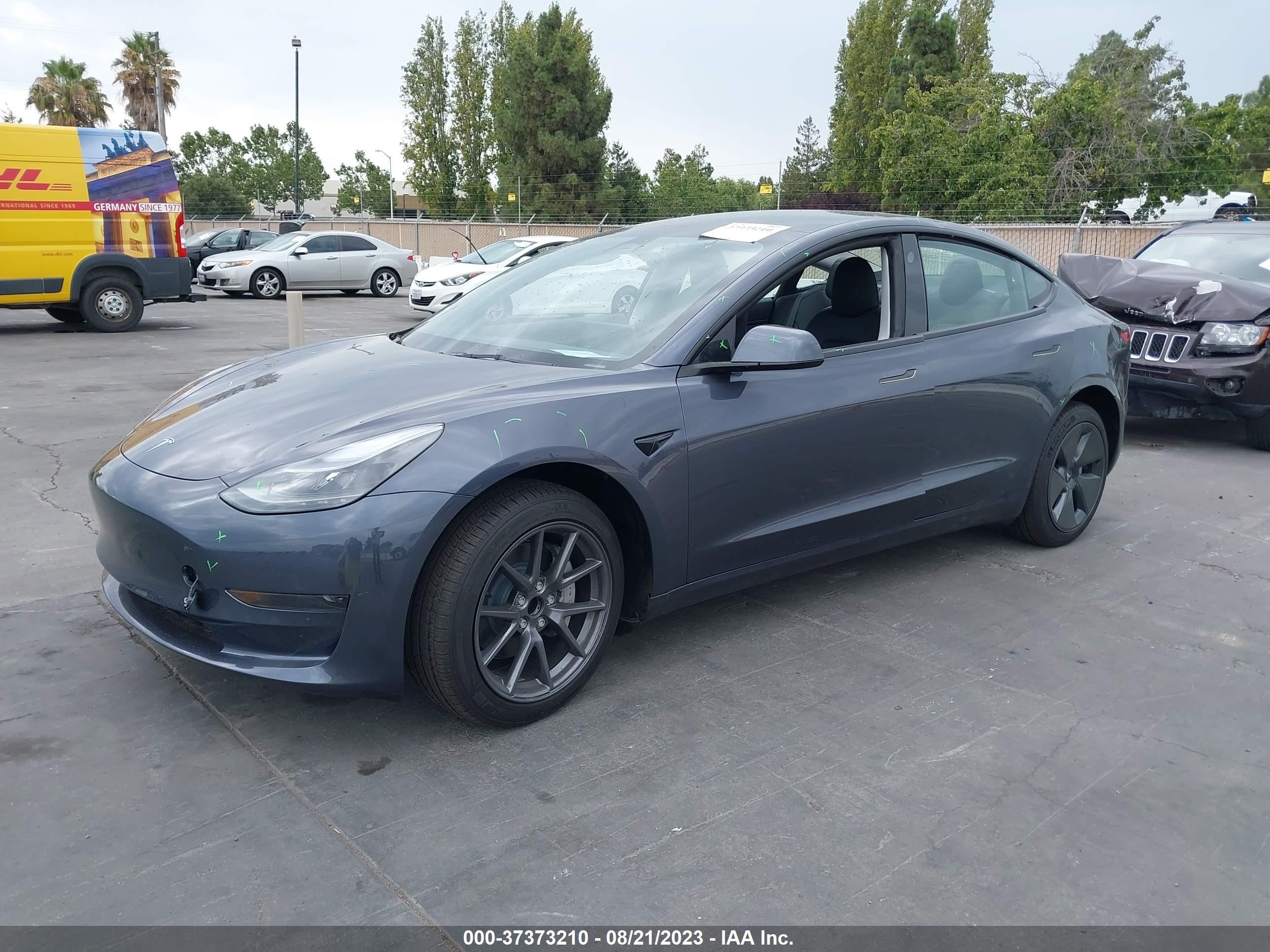 Photo 1 VIN: 5YJ3E1EA3PF583018 - TESLA MODEL 3 