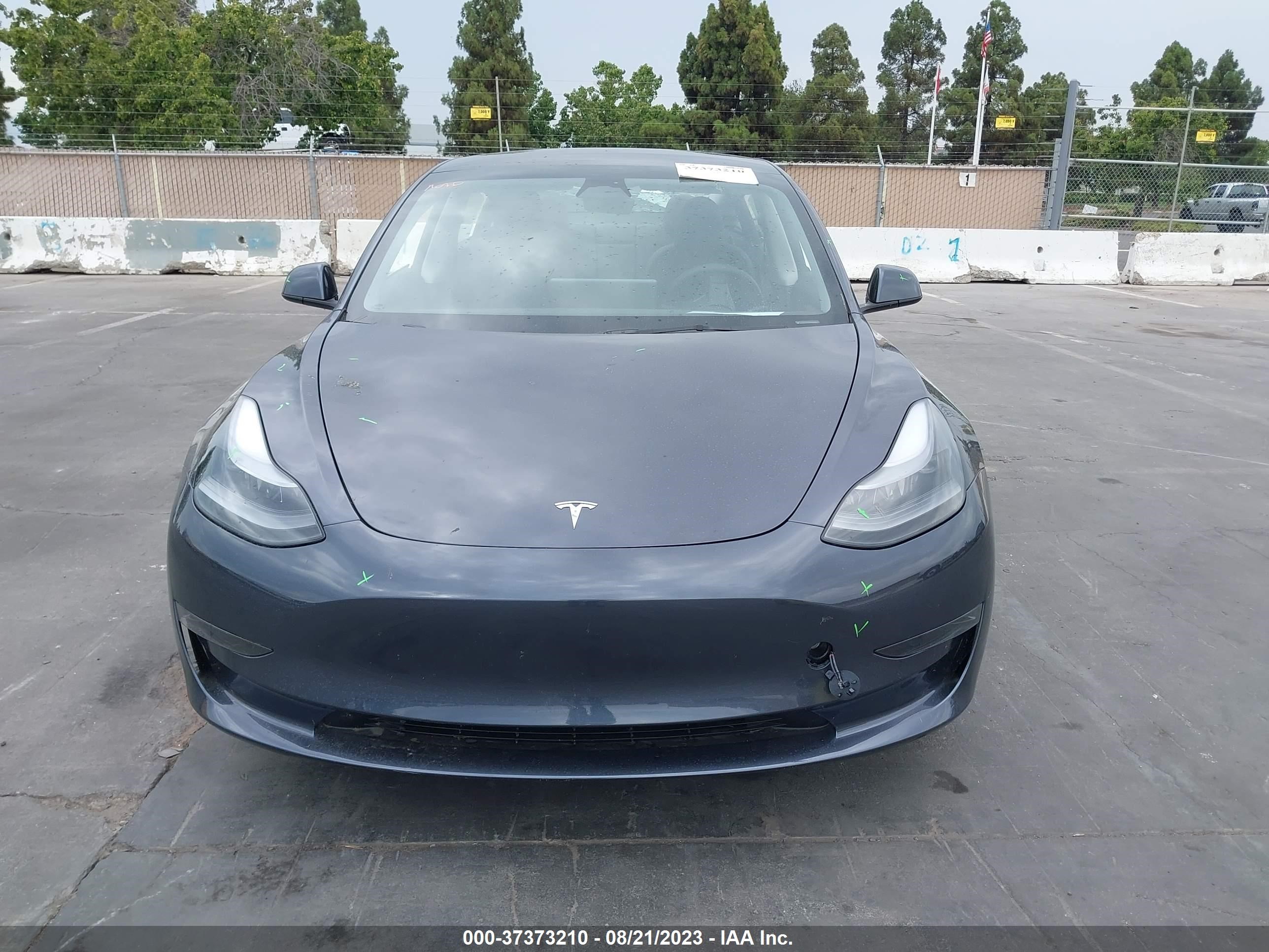 Photo 11 VIN: 5YJ3E1EA3PF583018 - TESLA MODEL 3 