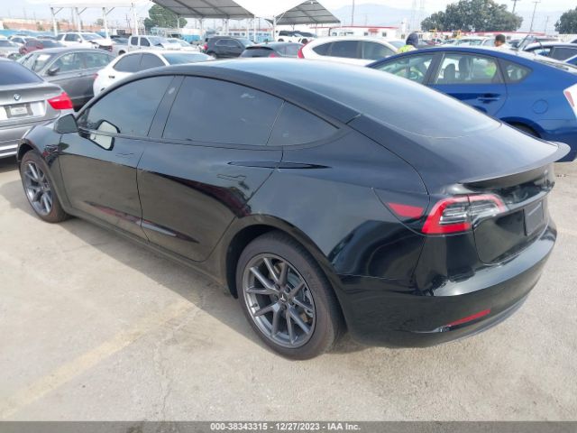 Photo 2 VIN: 5YJ3E1EA3PF593967 - TESLA MODEL 3 