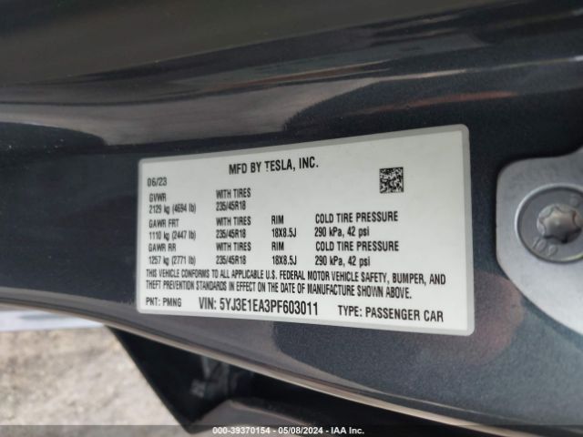 Photo 8 VIN: 5YJ3E1EA3PF603011 - TESLA MODEL 3 