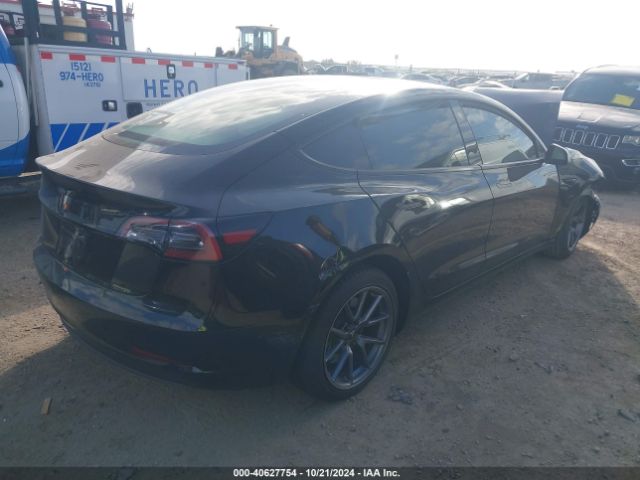 Photo 3 VIN: 5YJ3E1EA3PF668439 - TESLA MODEL 3 