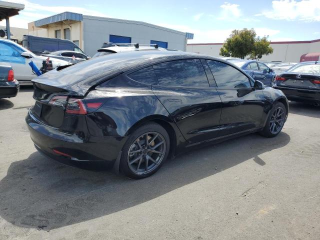 Photo 2 VIN: 5YJ3E1EA3PF679666 - TESLA MODEL 3 