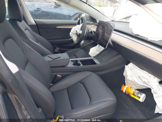 Photo 4 VIN: 5YJ3E1EA3PF690456 - TESLA MODEL 3 