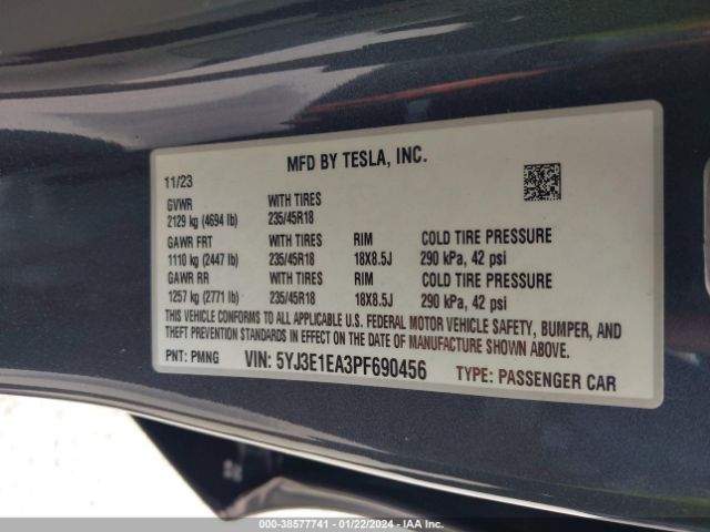 Photo 8 VIN: 5YJ3E1EA3PF690456 - TESLA MODEL 3 