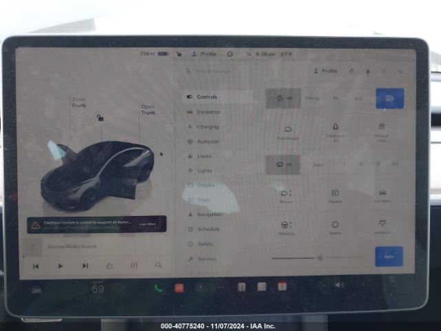 Photo 6 VIN: 5YJ3E1EA3PF700791 - TESLA MODEL 3 