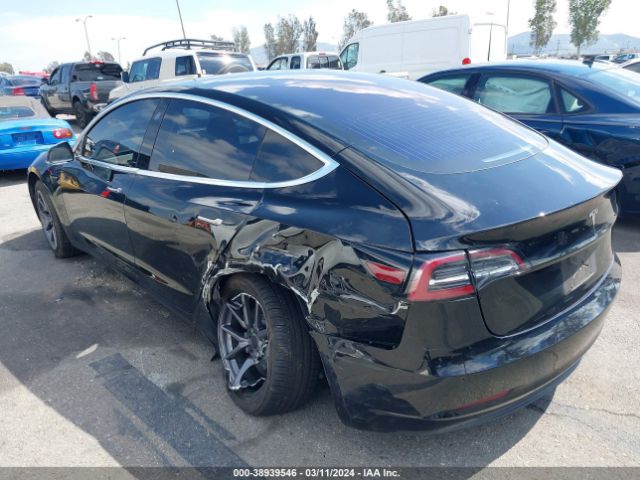 Photo 2 VIN: 5YJ3E1EA4JF002665 - TESLA MODEL 3 